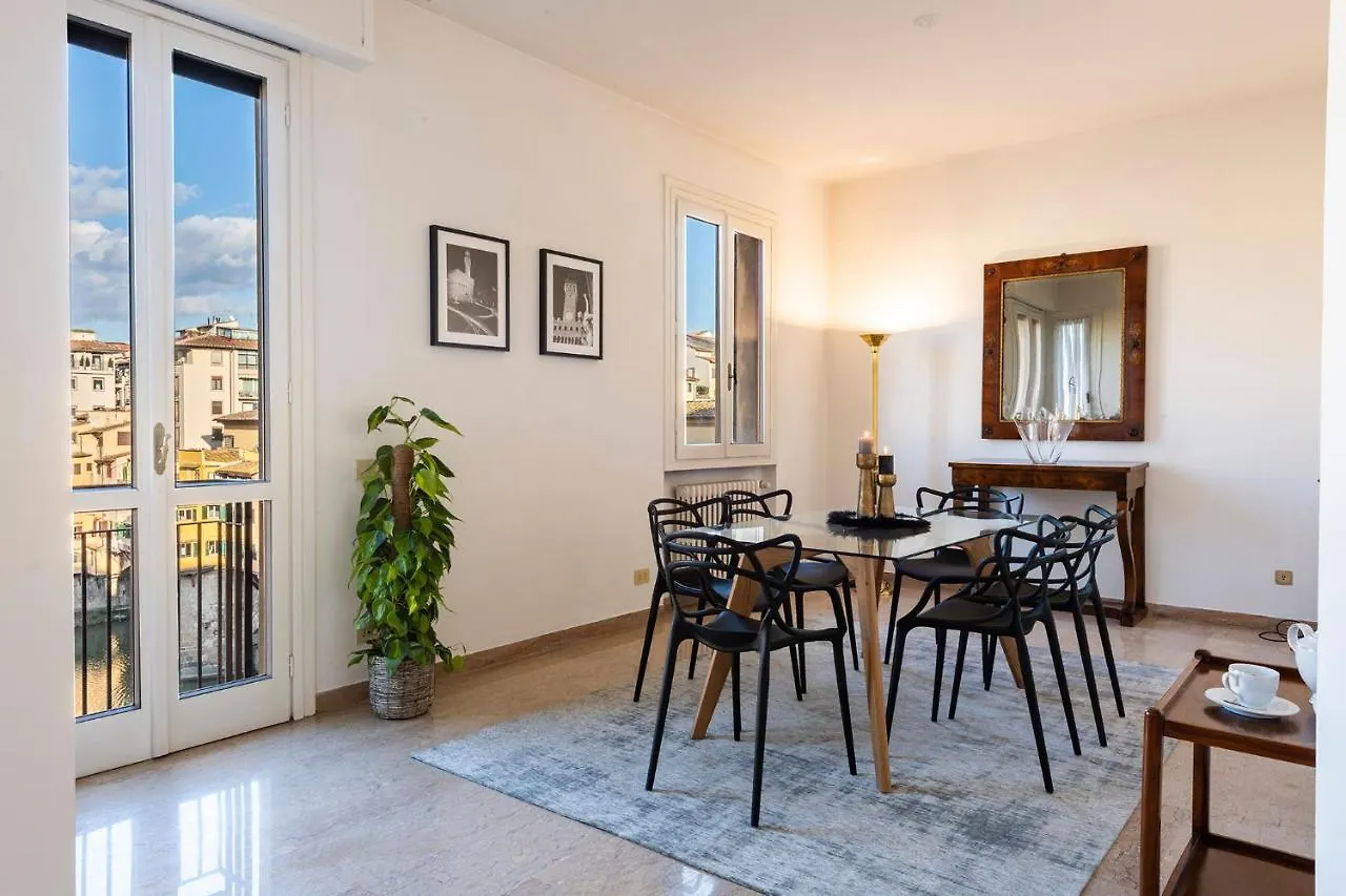 Apartments Florence - Elegant Arno View