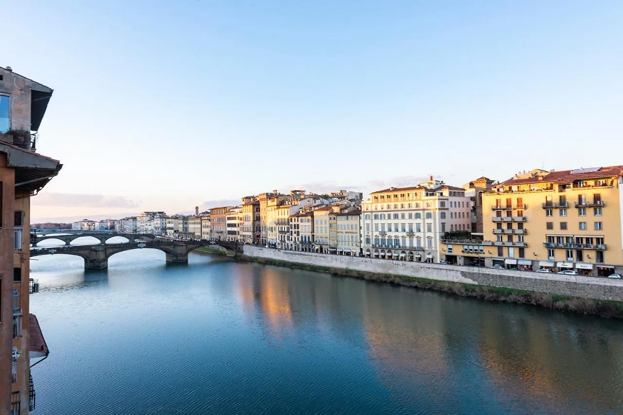 Apartments Florence - Elegant Arno View İtalya