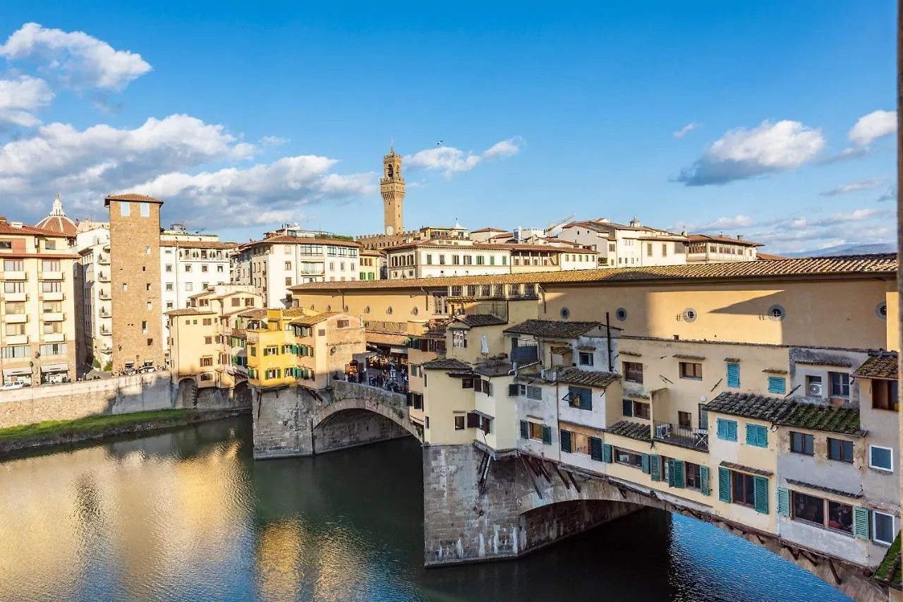 Apartments Florence - Elegant Arno View